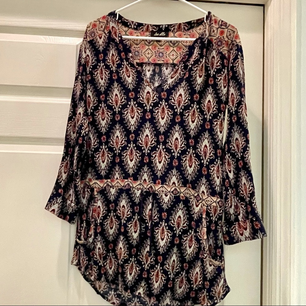 Tunic only worn a couple times